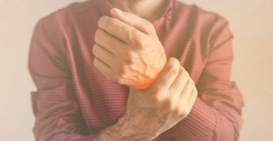 목디스크 팔저림에 대한 이해 : 팔에 스며드는 미묘한 고통, 원인, 분류, 진단 방법
